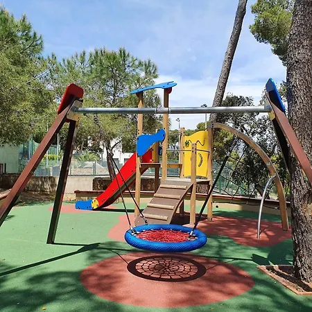 Apartamento Apartamento Comodo Con Terraza Y Parking Cerca De La Playa Para 4 Personas - Es-209-25 *